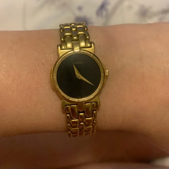 Gucci | Accessories | Authentic Vintage Gucci 340 Watch Gold  display picture 2